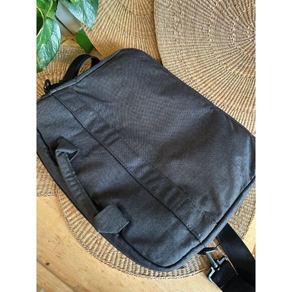 Lenovo 15.6” Laptop Cover carrying bag - Picture 8 of 11